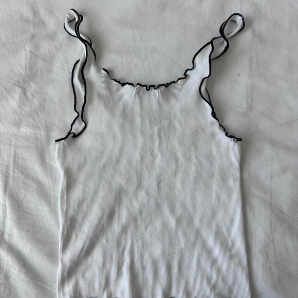 Brandy Melville Tank Top - Picture 3 of 3